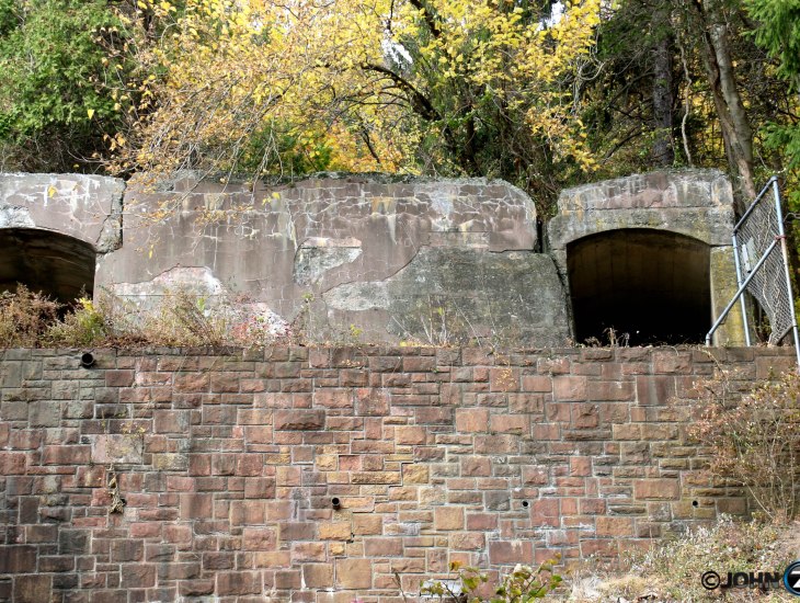 Photo of tunnels in Nyack Beach State park